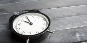 Vastu Tips: बिजनेस की ग्रोथ धीमी हो गई है ? तो आजमाएं ये उपाय, पैसा बरसना शुरू हो जाएगा...