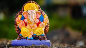 Vastu Tips: नया साल शुरू होते ही घर ले आएं ये 3 चीजें, पैसों से भर जाएगी तिजोरी?